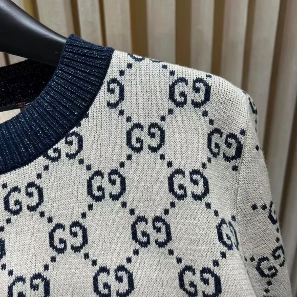 New Gucci 2025 GG monogram metallic Ivory and blue GG lamé jacquard knit top M - Picture 3 of 8